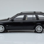 BMW 540 E39 Touring M Package Fekete Otto 1:18 - image 3 of 6