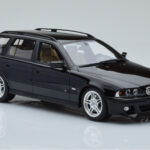 BMW 540 E39 Touring M Package Fekete Otto 1:18 - image 4 of 6