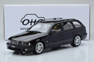BMW 540 E39 Touring M Package Fekete Otto 1:18 OT1013 Gyanta – 6. kép a 6-ből