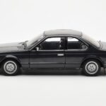 BMW 635 CSi E24 Diamant Fekete Metál AUTOart 1:18 - image 4 of 8