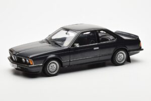 BMW 635 CSi E24 Diamant Fekete Metál AUTOart 1:18 70521