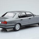 BMW 7 Series E32 740i Ezüst MCG 1:18 MCG18161 Fém - image 2 of 5
