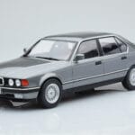 BMW 7 Series E32 740i Ezüst MCG 1:18 MCG18161 Fém