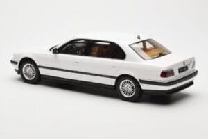 BMW 750iL E38 Asia Exclusive Fehér Otto 1:18 OT836 Gyanta – 5. kép a 6-ből