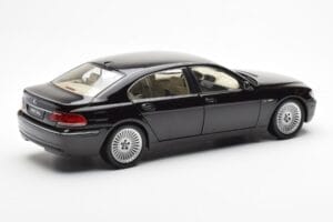 BMW 760Li E66 Fekete Kyosho 1:18 08572BK Fém – 3. kép a 9-ből