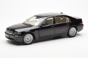 BMW 760Li E66 Fekete Kyosho 1:18 08572BK