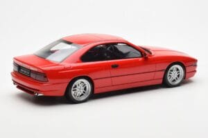 BMW 850 CSi E31 Piros Otto 1:18 OT158 Gyanta – 2. kép a 6-ből