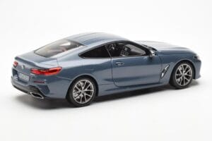 BMW 850i G15 Barcelona Blue Metallic Norev 1:18 80432450995 Fém – 3. kép a 8-ből