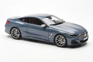 BMW 850i G15 Barcelona Blue Metallic Norev 1:18 80432450995 Fém – 6. kép a 8-ből