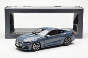 BMW 850i G15 Barcelona Blue Metallic Norev 1:18 80432450995 Fém – 8. kép a 8-ből