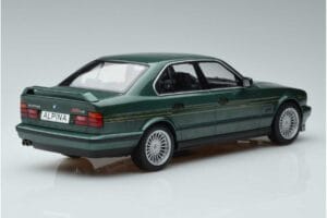 BMW Alpina B10 4.6 E34 Zöld MCG 1:18 MCG18229 Fém – 2. kép a 6-ből