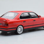 BMW Alpina B10 E34 Biturbo Piros Otto 1:18 - image 2 of 6