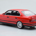 BMW Alpina B10 E34 Biturbo Piros Otto 1:18 - image 5 of 6