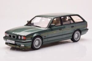 BMW Alpina B10 E34 Touring Sötétzöld MCG 1:18 MCG18331