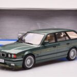 BMW Alpina B10 E34 Touring Sötétzöld MCG 1:18 - image 6 of 6