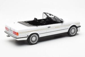 BMW Alpina C2 2.7 E30 Kabrió Fehér MCG 1:18 MCG18383 Fém – 2. kép a 6-ből