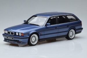 BMW Alpina B10 E34 4.0 Touring Kék Otto 1:18 OT944 Gyanta