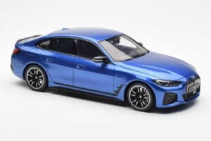 BMW i4 M50 G26 Kék Otto 1:18 OT453 Gyanta – 4. kép a 6-ből