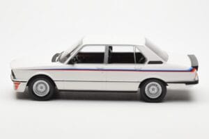 BMW M535i E12 Fehér Norev 1:18 183265 Fém – 3. kép a 5-ből