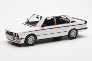 BMW M535i E12 Fehér Norev 1:18