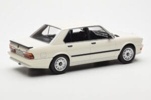 BMW M535i E28 Fehér Norev 1:18 183260 Fém – 2. kép a 6-ből