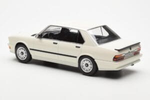 BMW M535i E28 Fehér Norev 1:18 183260 Fém – 5. kép a 6-ből