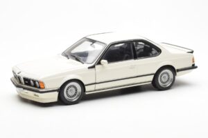 BMW M635 CSi E24 Fehér Dealer Edition AUTOart 1:18 80430145829