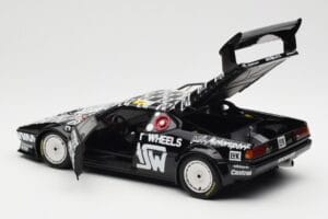 BMW M1 #111 Team MK Motorsport J-L. Witmeur / Krankenberg / Libert 24 Hours of Le Mans 1986 Minichamps 1:18 180862911 Fém – 5. kép a 8-ből