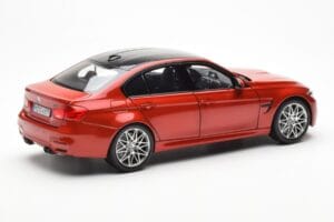 BMW M3 Competition F80 Sakhir Narancssárga Norev 1:18 80432411553 Fém – 3. kép a 8-ből