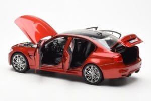 BMW M3 Competition F80 Sakhir Narancssárga Norev 1:18 80432411553 Fém – 5. kép a 8-ből
