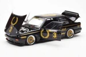BMW M3 E30 #3 J. Richards Austrian Airlines ATCC 1987 AUTOart 1:18 88745 Fém – 2. kép a 8-ből
