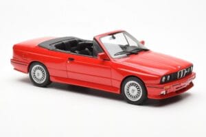 BMW M3 E30 Kabrió Piros Otto 1:18 OT077 Gyanta – 4. kép a 6-ből
