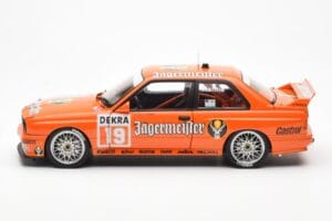 BMW M3 E30 #19 A. Hahne Jägermeister DTM 1992 AUTOart 1:18 89248 Fém – 4. kép a 8-ből
