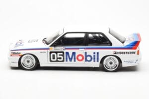 BMW M3 E30 #5 P. Brock Mobil ATCC 1988 AUTOart 1:18 88845 Fém – 4. kép a 8-ből