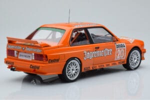 BMW M3 E30 Jagermeister #20 W. Gardner DTM Nurburgring 1992 IXO 1:18 18RMC082B Fém – 2. kép a 6-ből