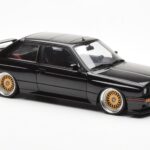 BMW M3 E30 Sport Evolution Fekete Custom Wheels AUTOart 1:18 - image 6 of 8