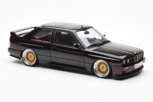 BMW M3 E30 Sport Evolution Fekete Custom Wheels AUTOart 1:18 70562 Fém – 6. kép a 8-ből