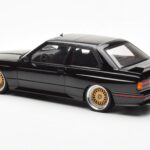 BMW M3 E30 Sport Evolution Fekete Custom Wheels AUTOart 1:18 - image 7 of 8