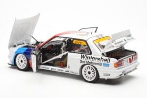BMW M3 E30 #11 S. Soper Warsteiner DTM 1991 AUTOart 1:18 89146 Fém – 5. kép a 8-ből