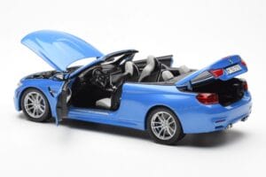 BMW M4 F83 Kabrió Yas Marina Kék Paragon 1:18 80432339612 Fém – 5. kép a 8-ből
