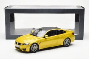 BMW M4 F82 Austin Sárga Metallic Paragon 1:18 80432339606 Fém – 8. kép a 8-ből