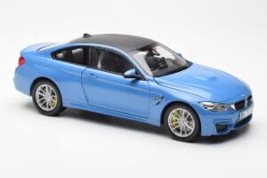 BMW M4 F82 Yas Marina Kék Paragon 1:18 PA-97102 Fém – 6. kép a 8-ből