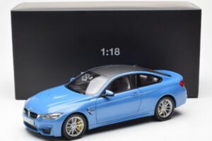 BMW M4 F82 Yas Marina Kék Paragon 1:18 PA-97102 Fém – 8. kép a 8-ből