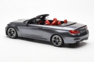 BMW M4 F83 Kabrió Szürke GT Spirit 1:18 GT081 Gyanta – 5. kép a 6-ből