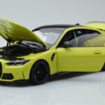 BMW M4 G82 Sárga Kereskedői Kiadás Minichamps 1:18 - image 2 of 8