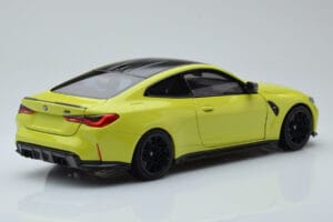 BMW M4 G82 Sárga Kereskedői Kiadás Minichamps 1:18 80435A51949 Fém – 3. kép a 8-ből