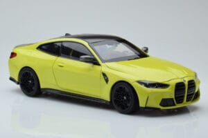 BMW M4 G82 Sárga Kereskedői Kiadás Minichamps 1:18 80435A51949 Fém – 6. kép a 8-ből