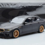 BMW M5 CS F90 Frozen Brands Hatch Szürke GT Spirit 1:18 - image 5 of 5