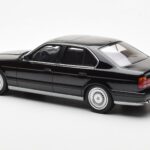 BMW M5 E34 Fekete Otto 1:18 - image 5 of 6
