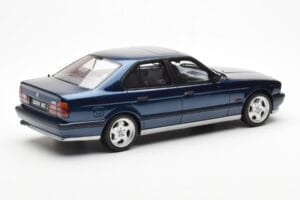 BMW M5 E34 Kék Metallic Otto 1:18 OT576 Gyanta – 2. kép a 6-ből
